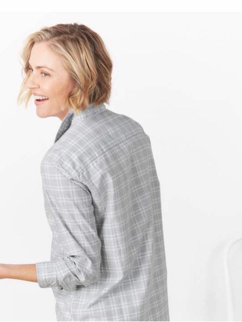 Sarah Alexandra Women's Gray Plaid Button-Down Shirt